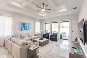 Exquisite Vanderbilt Beach luxury getaway
